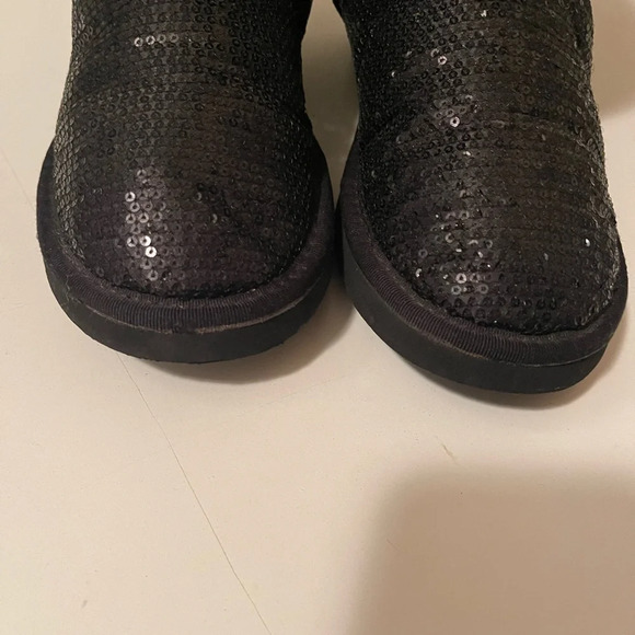 COPY -  beautiful shiny sparkle boots. black color - Picture 6 of 13